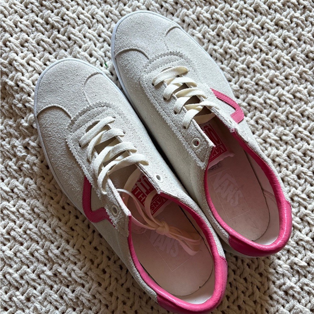 Vans Women's Cream and Pink Sport Low Sneakers